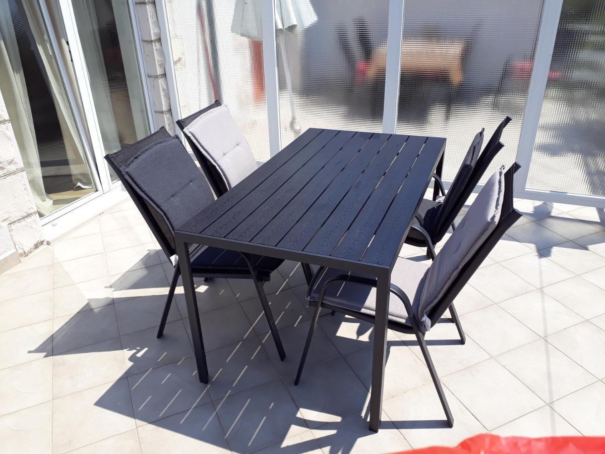 Apartment Ivana Вигань Екстер'єр фото