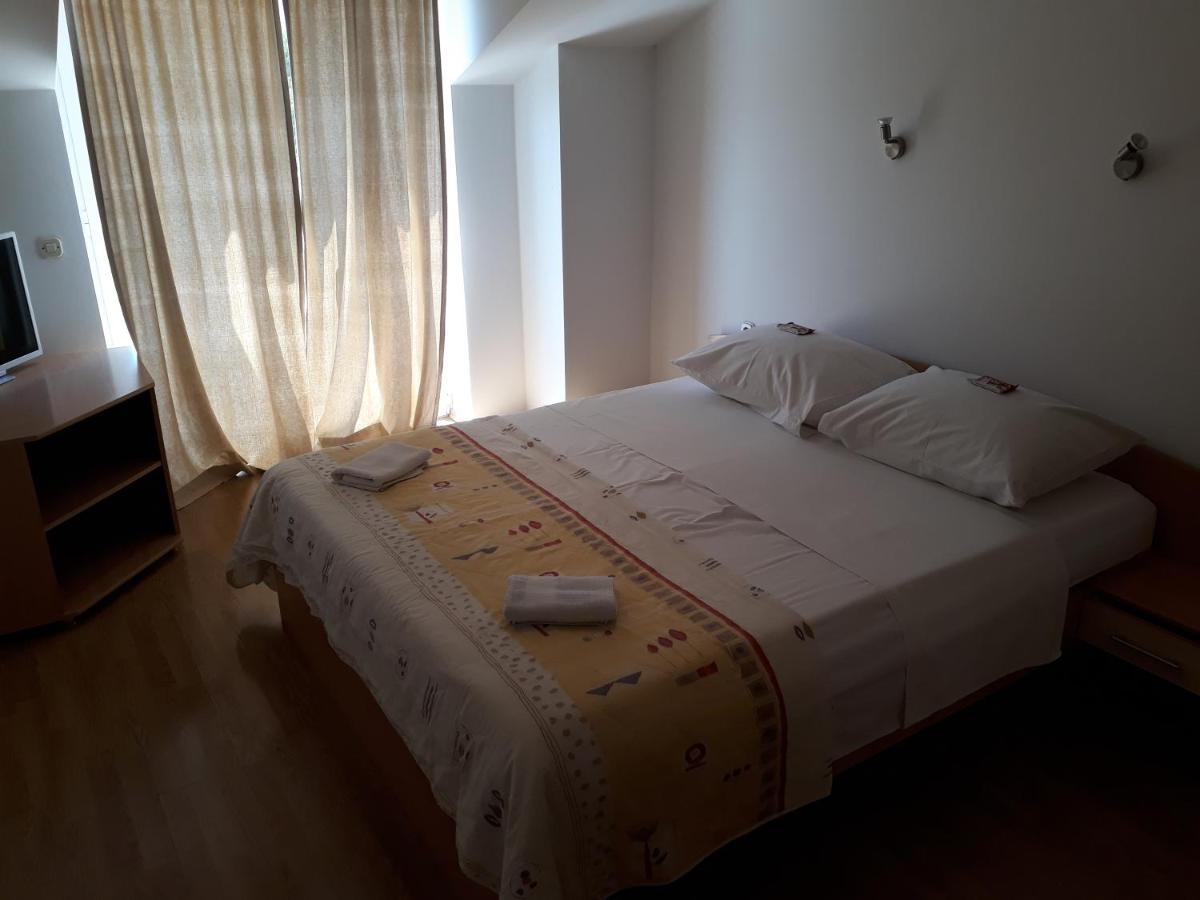 Apartment Ivana Вигань Екстер'єр фото